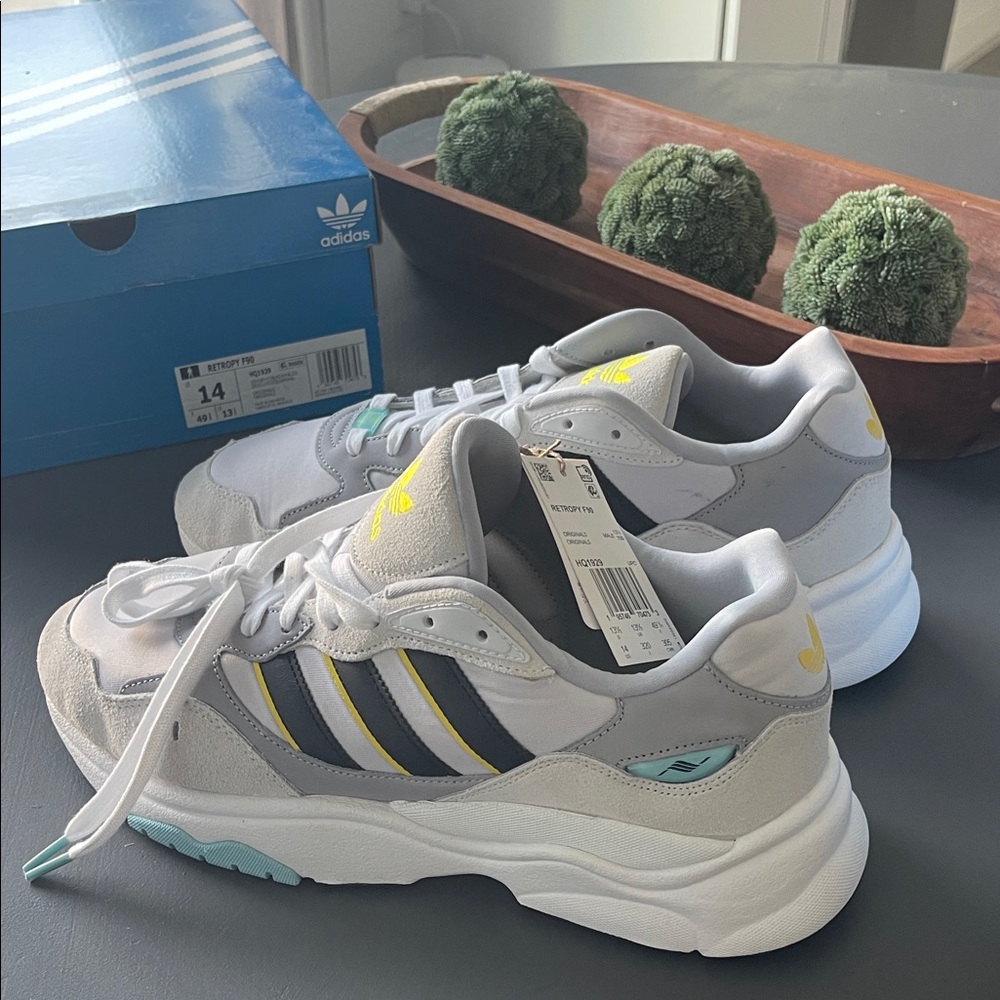Brand New Adidas Retropy F90 size 14 Men’s